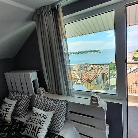 Penthouse Vasiliko In Apartment *